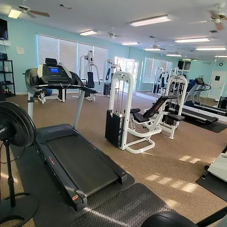 3B/2B W/ Pool & Tennis Court, Sleeps 6