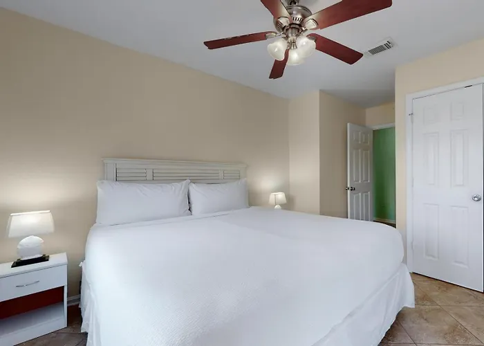 3b/2b W/ Pool & Tennis Court, Sleeps 6 * Gulf Shores