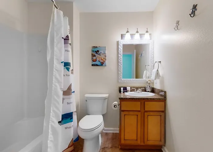 Holiday home 3b/2b W/ Pool & Tennis Court, Sleeps 6 Gulf Shores